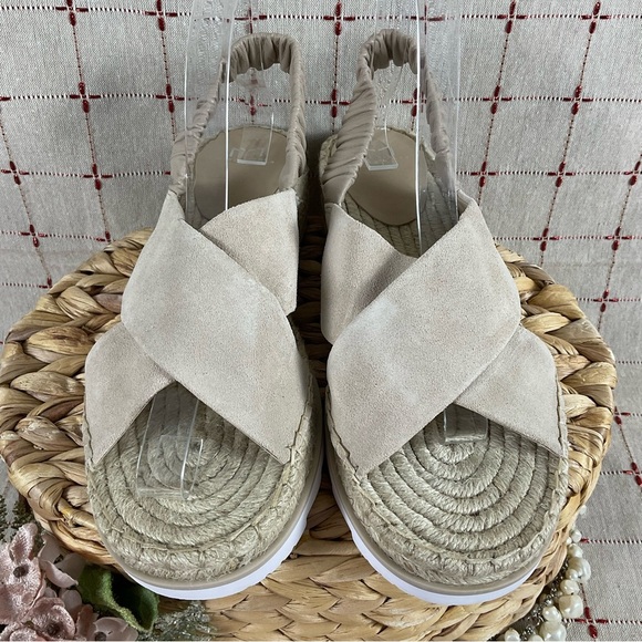 Marc Fisher LTD “Pella” Beige Suede Espadrille Platform Sandals Sz 10 Soft Comfy - Picture 3 of 9
